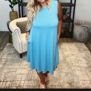 Sleeveless blue dress